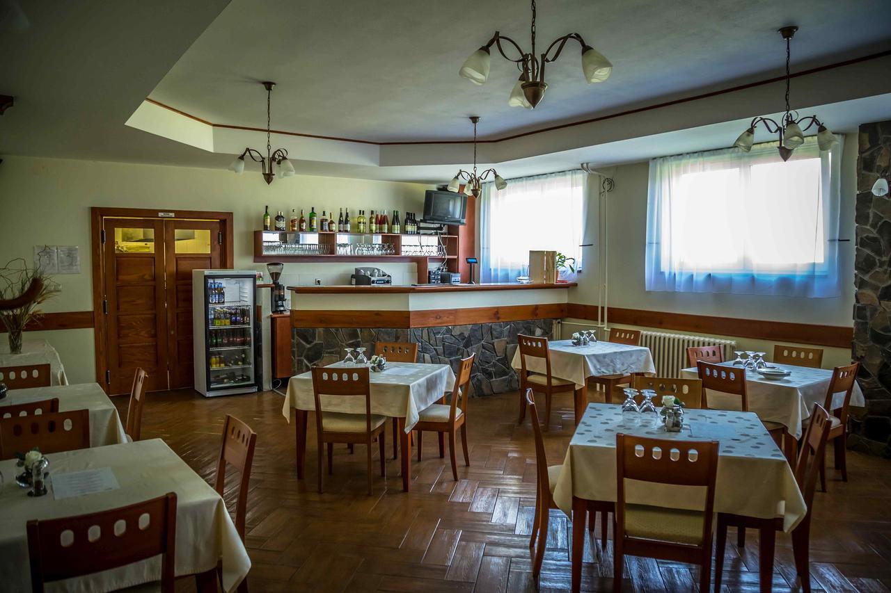 Penzion Fit - Contactless Check In Zvolen Exterior photo